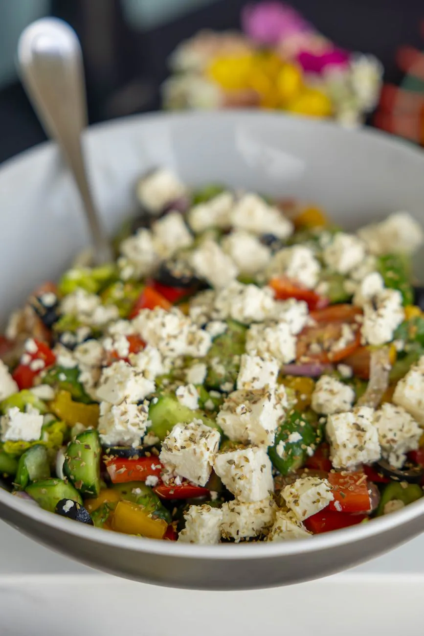 Mixta salad with tomatoes, cucumber, olives and feta