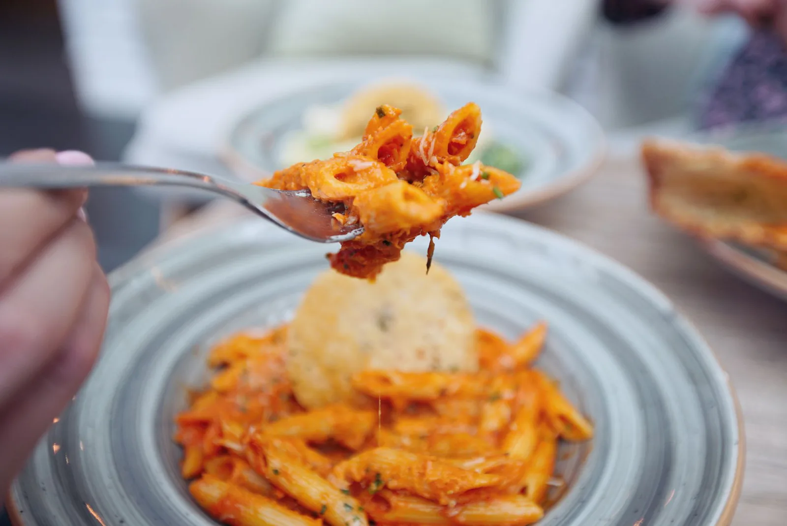 Baked ziti with marinara and cheese