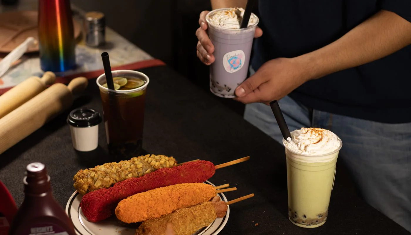 social boba table