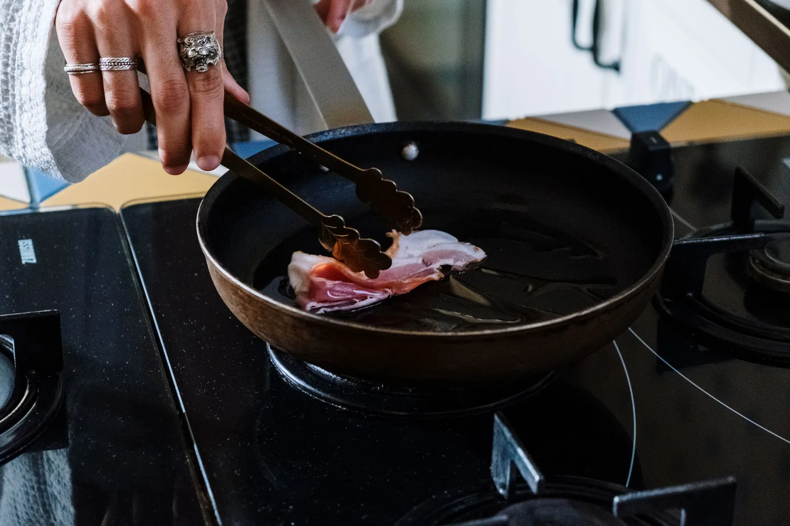 bacon tongs